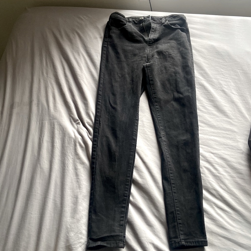 Black forever 21 skinny jeans